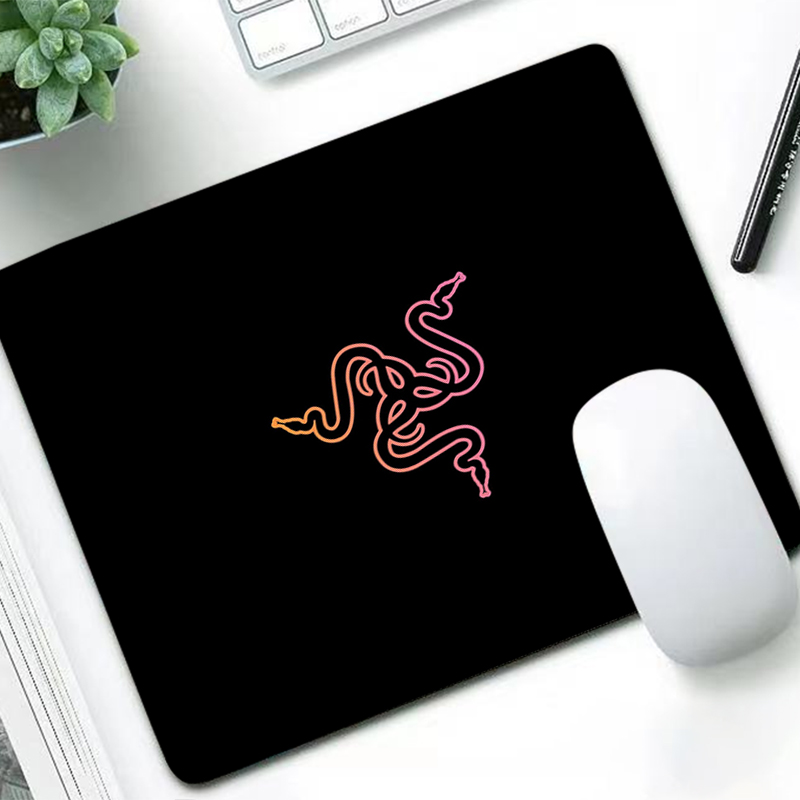 Razer luxo mouse pad anime gam - Gaming Accessories Razer avaliação e preço